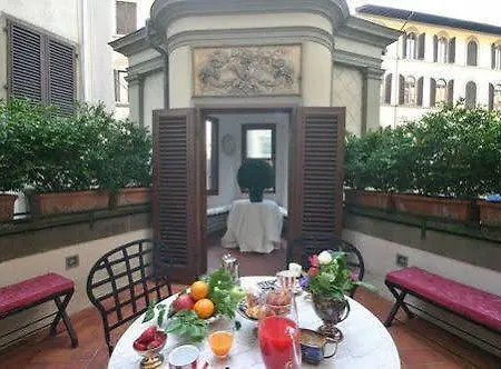 Hotel Santa Trinita *